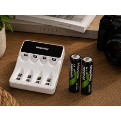 Ładowarka do akumulatorków AA i AAA USB-C LCD 4 sloty szybkie ładowanie