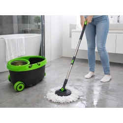 Mop obrotowy rotacyjny 360° z wiadrem na kółkach i 2 nakładkami z mikrofibry — zdjęcie 3