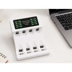 Ładowarka do akumulatorków AA i AAA Verk Group z 4 akumulatorkami AA i kablem USB-C
