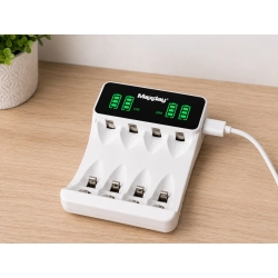 Ładowarka do akumulatorków AA i AAA LCD z kablem USB-C i 4 akumulatorkami AA