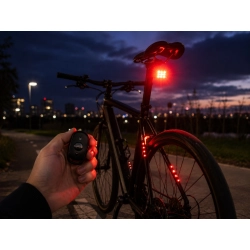 Lampa stroboskopowa LED bezprzewodowa 7 kolorów pilot 2 sztuki ostrzegawcze