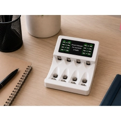 Ładowarka do akumulatorków AA i AAA Verk Group z 4 akumulatorkami AA i kablem USB-C