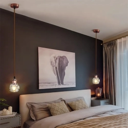 Oprawka żarówki E27 z metalu z przewodem 2x0.75mm² 1 m czerwony