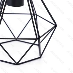 Żelazna lampa wisząca Aigostar z trzema oprawkami E27 do salonu