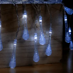 Lampki choinkowe krople deszczu 100 LED 10m na 3 baterie AA do dekoracji zewnętrznych