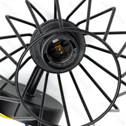 Metalowa lampa ścienna czarna z gwintem E27 o nowoczesnym designie