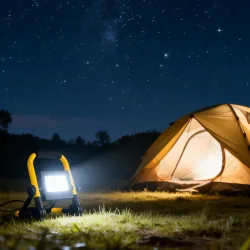 Lampa robocza LED 50W 6500K z podstawą i kablem 1,8 m mocne światło do pracy