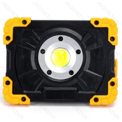 Akumulatorowy reflektor LED 5W 500 lm Aigostar do wygodnego oświetlenia mobilnego