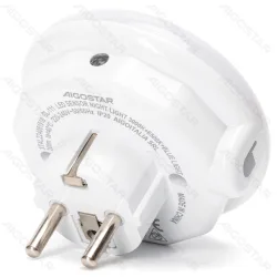 Lampka nocna LED 0,6W 3000K z czujnikiem nocy i gniazdem sieciowym do przytulnego klimatu