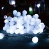 Lampki choinkowe mleczne kulki 50 LED na 3 baterie AA, Zimne 5m