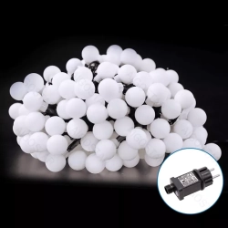 Niskonapięciowe lampki choinkowe 50 LED zimne mleczne kulki na 8 m dla wyjątkowego efektu