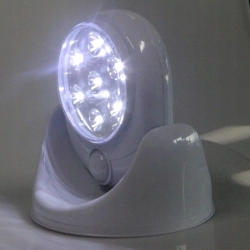 Lampka LED z czujnikiem ruchu PIR na baterie