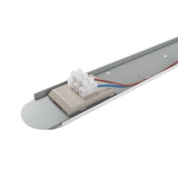 Lampa liniowa LED 40W 4000K IP65 do garażu i warsztatu