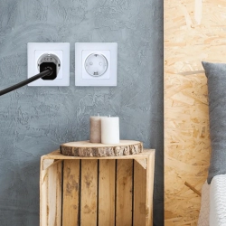 Wtyczka prądowa typu niemieckiego 16A czarna