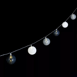 Bawełniane kule girlanda 10 szarych i białych kul 2 m dł. na baterie